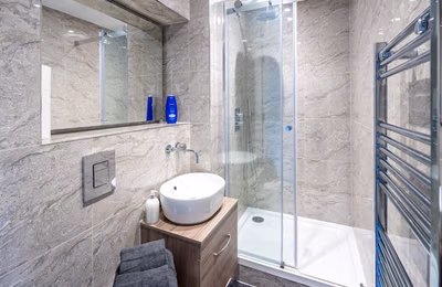 2 Bedroom Apartment, Abbott House, Abbey View, St Albans AL1 2QU (Flat 1) - London, England, United Kingdom - 2 Bedroom Apartment - Bathroom