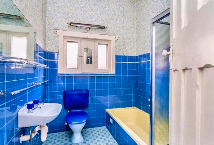 Room in a 5 Bedroom Apartment, 16 Main North Road, City of Prospect, 5082 (Room 3) - Adelaide, South Australia, Australia - Room 2 - Bathroom