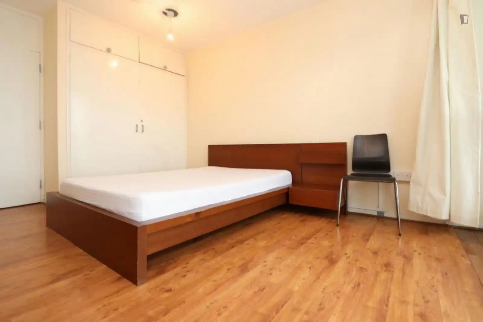 Bedroom 2 - Kitchen?w=400&h=260&fit=crop&q=40&auto=format&trim=auto