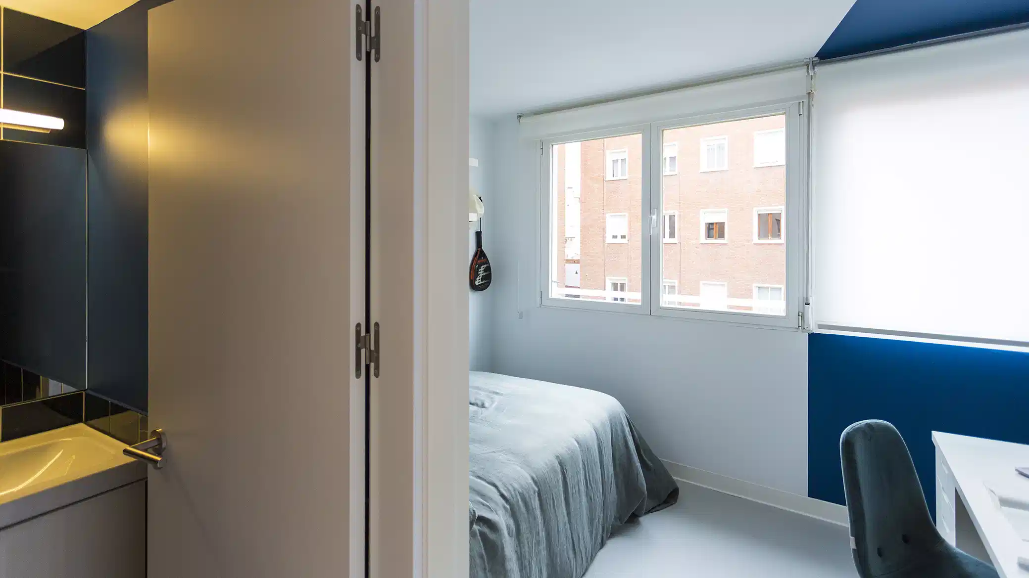 Common Area?w=400&h=260&fit=crop&q=40&auto=format&trim=auto