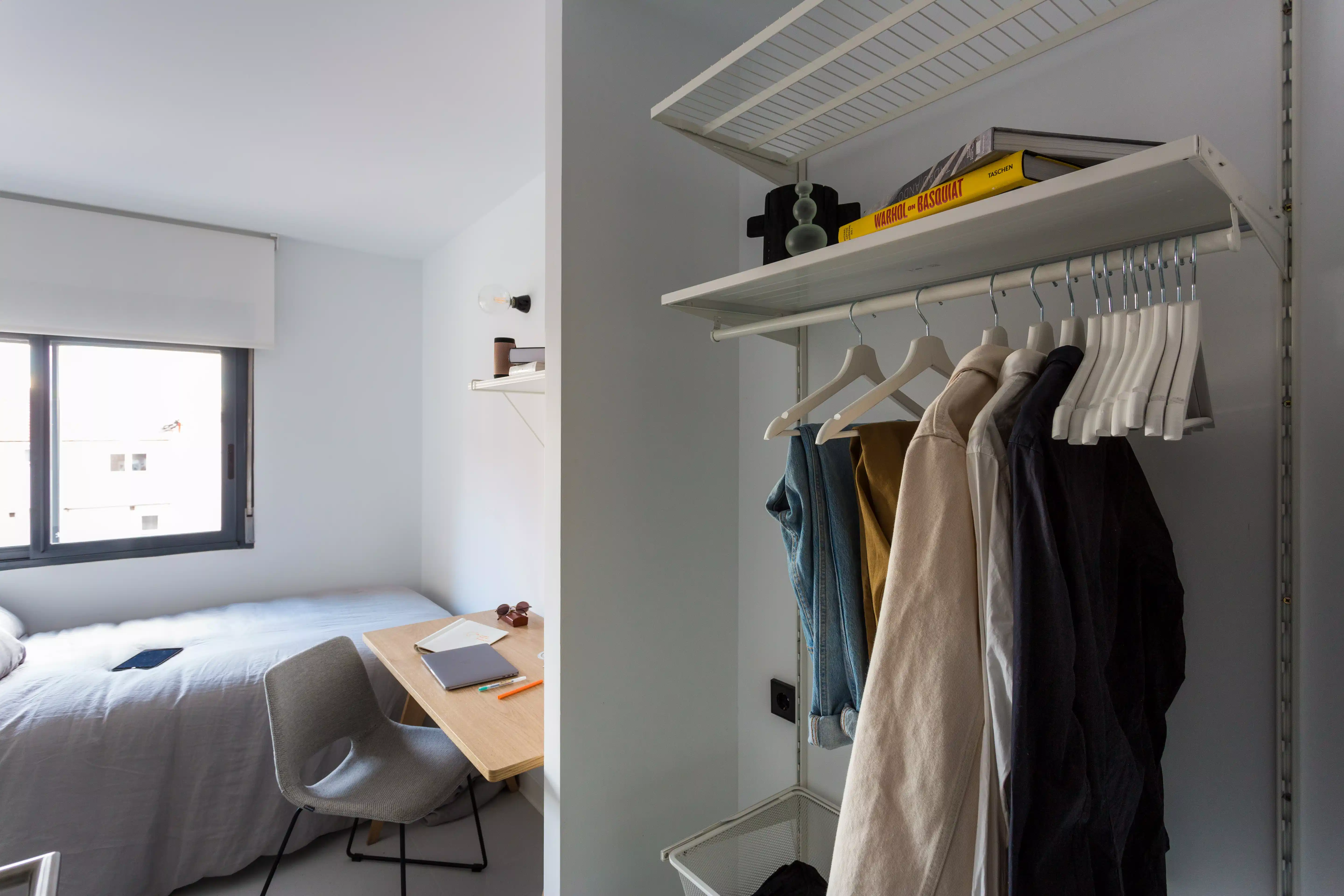 Common Area?w=400&h=260&fit=crop&q=40&auto=format&trim=auto