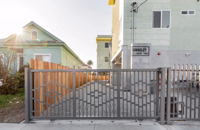 Tripalink Kingsley, Los Angeles - Los Angeles, California, United States - Exterior