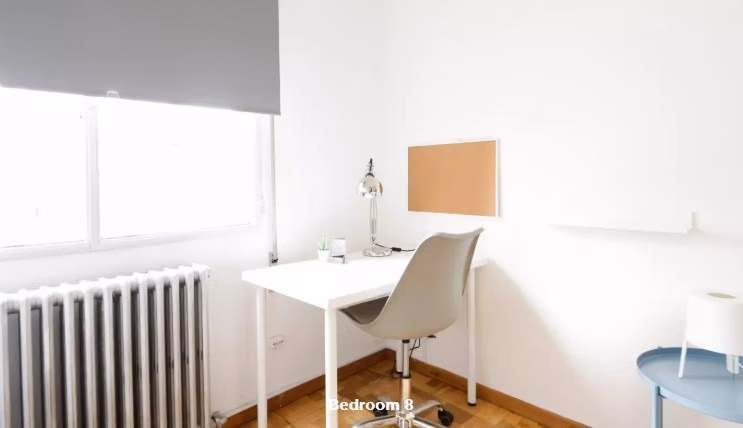 Kitchen?w=400&h=260&fit=crop&q=40&auto=format&trim=auto