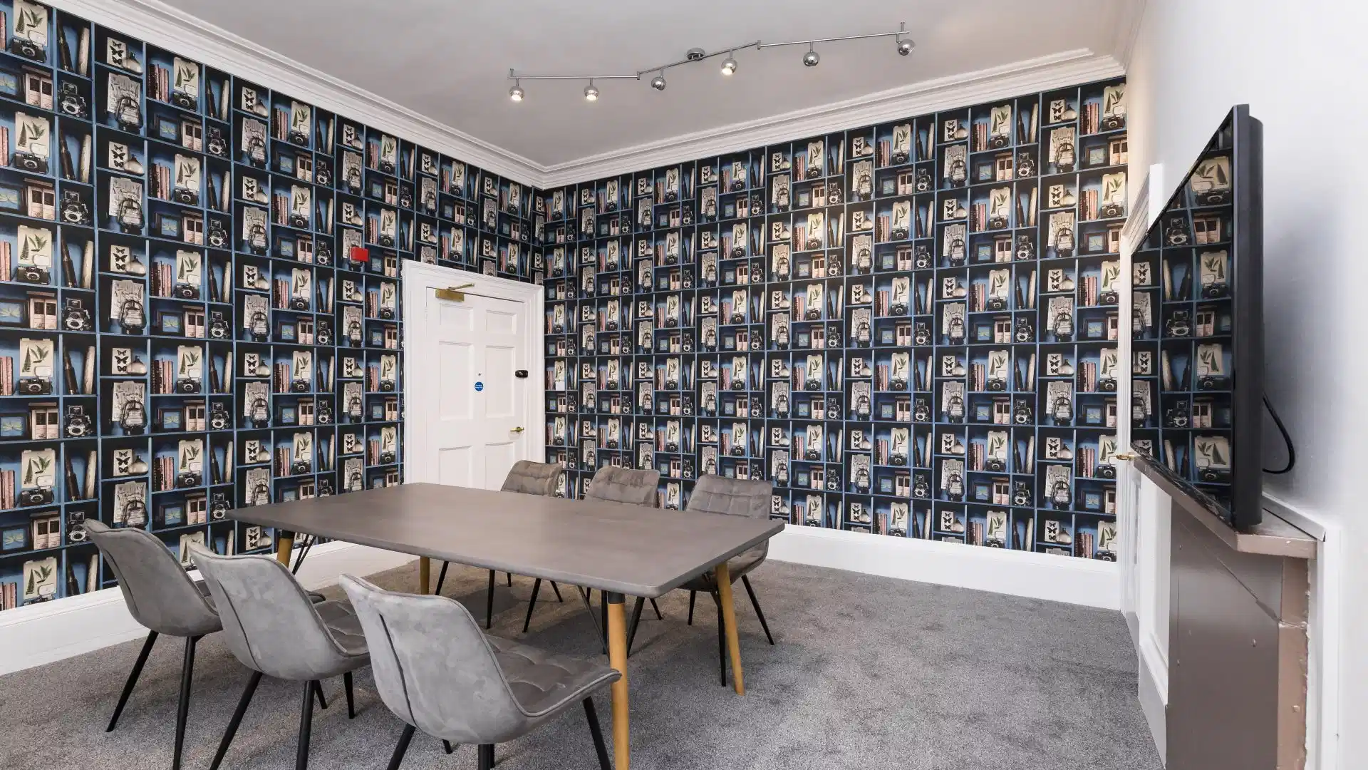 Room in a 5 Bedroom Apartment, 10 Leazes Terrace, Newcastle upon Tyne, NE1 4LY (Flat 3) - Newcastle Upon Tyne, England, United Kingdom - Common Area