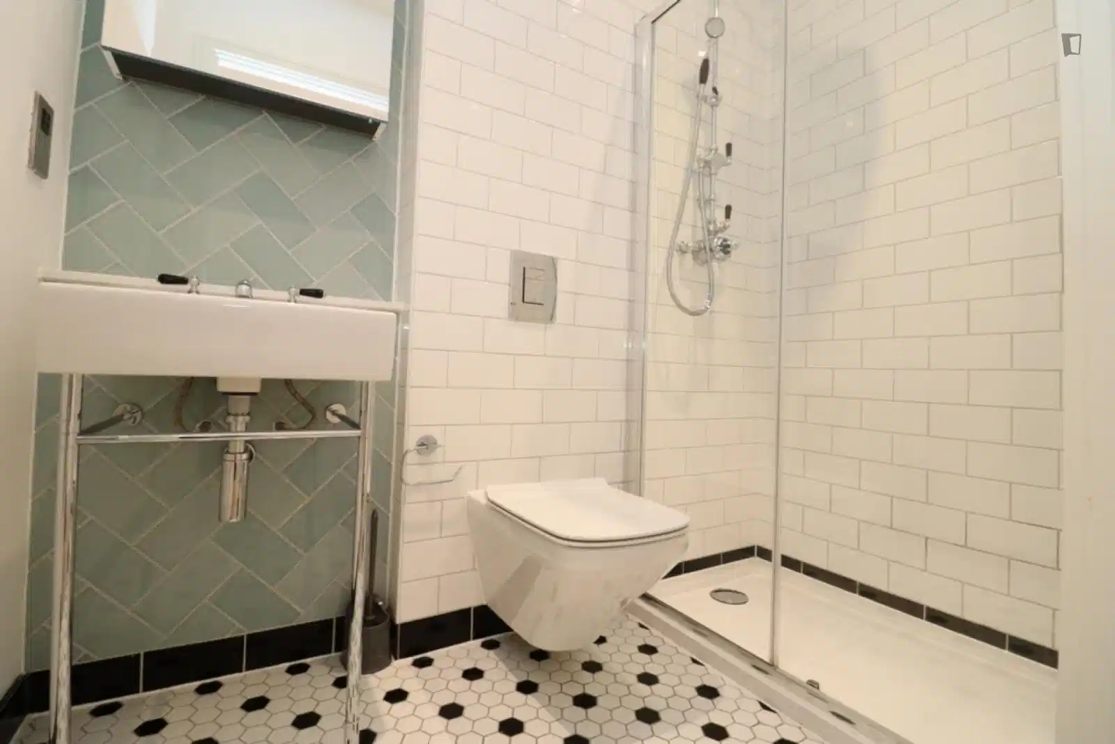 Bedroom 2 - Kitchen?w=400&h=260&fit=crop&q=40&auto=format&trim=auto