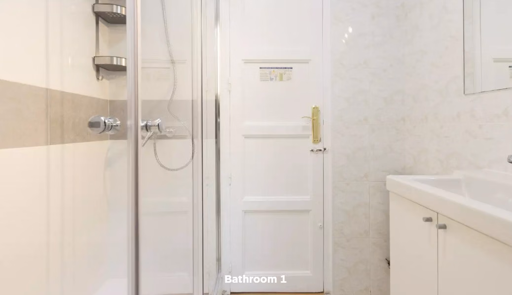 Kitchen?w=400&h=260&fit=crop&q=40&auto=format&trim=auto