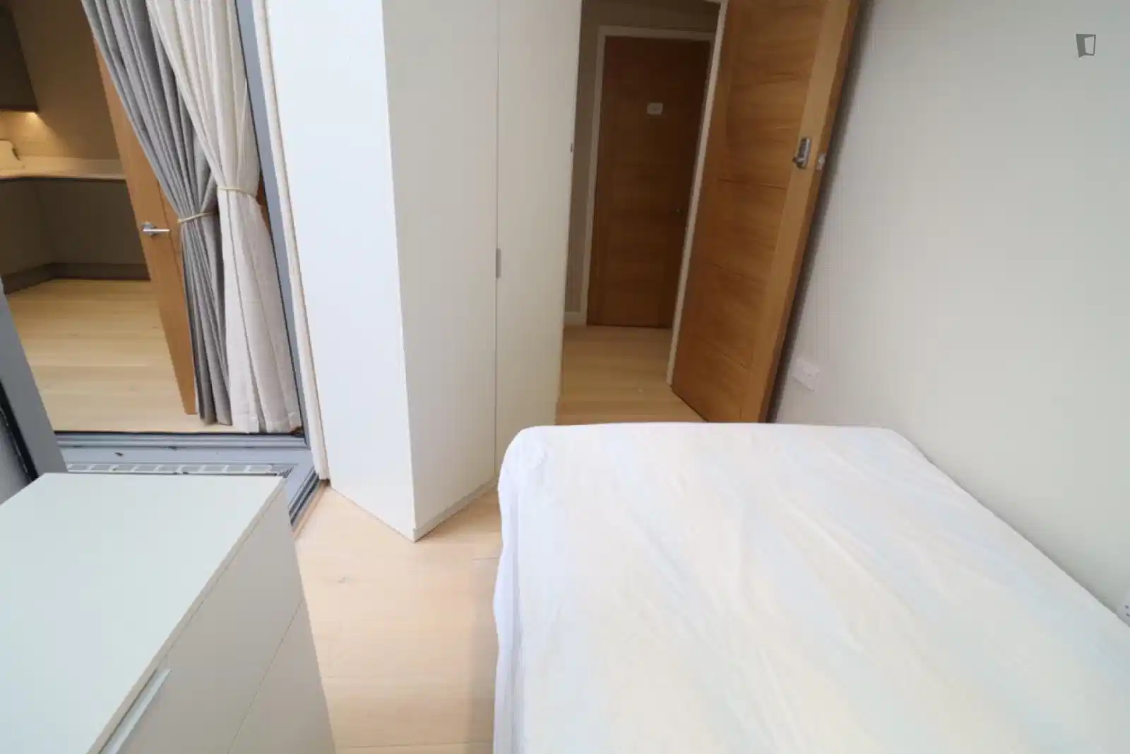 Bedroom 1  - Kitchen?w=400&h=260&fit=crop&q=40&auto=format&trim=auto