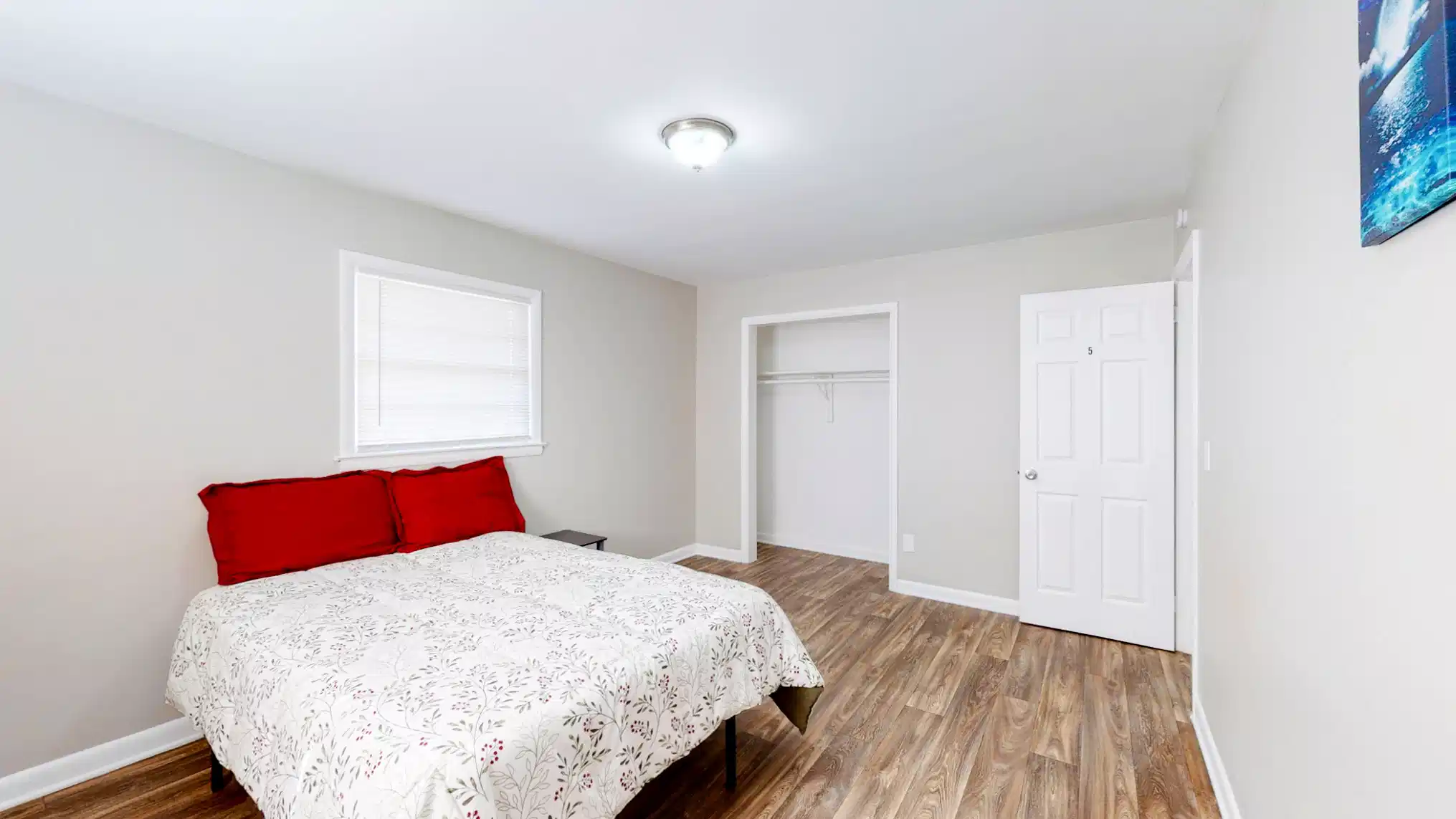 Kitchen?w=400&h=260&fit=crop&q=40&auto=format&trim=auto