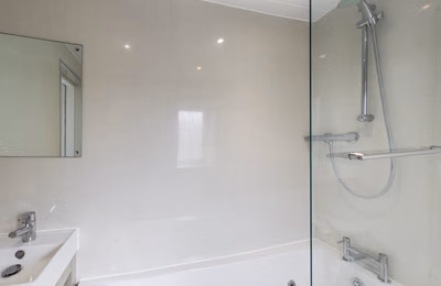 Room in a 5 Bedroom Apartment, 48 Ashford Street, Stoke-on-trent, ST4 2EH - Stoke-on-Trent, England, United Kingdom - Bedroom 2 - Bathroom