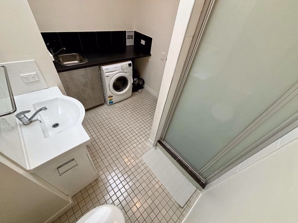 Bedroom 4 - Bedroom?w=400&h=260&fit=crop&q=40&auto=format&trim=auto