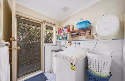 Room in a 5 Bedroom Apartment, 39 King William Street, Bayswater, City of Bayswater, 6053 (Room 2) - Perth, Western Australia, Australia - Bedroom 3 - Amenities