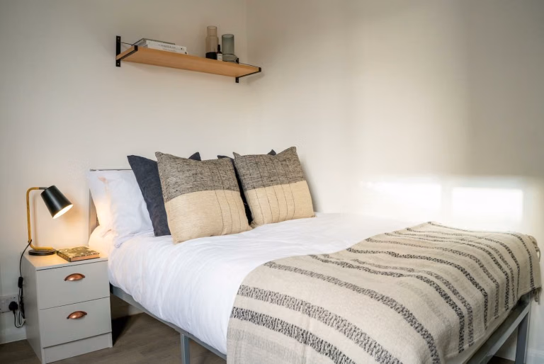 Room in a 5 Bedroom Apartment, 64C Monson Street, Lincoln LN5 7SB - Lincoln, England, United Kingdom - Bedroom 1  - Bedroom