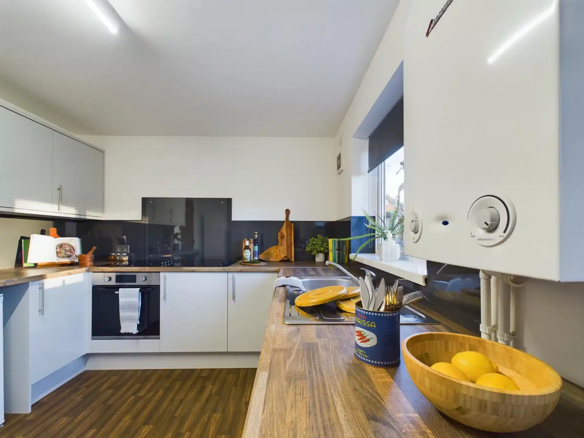 10 Brookside, Derby - Derby, England, United Kingdom - Kitchen