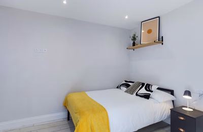Bedroom 3 - Bedroom?w=400&h=260&fit=crop&q=40&auto=format&trim=auto