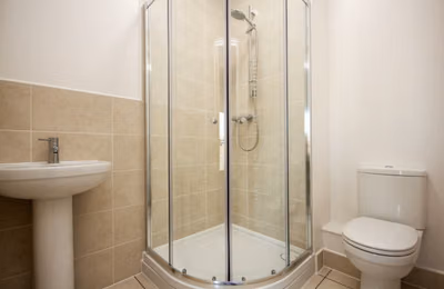 Room in a 5 Bedroom Apartment, Flat 4, 18 China Street, Lancaster LA1 1EX - Lancaster, England, United Kingdom - Bedroom 1 - Bathroom