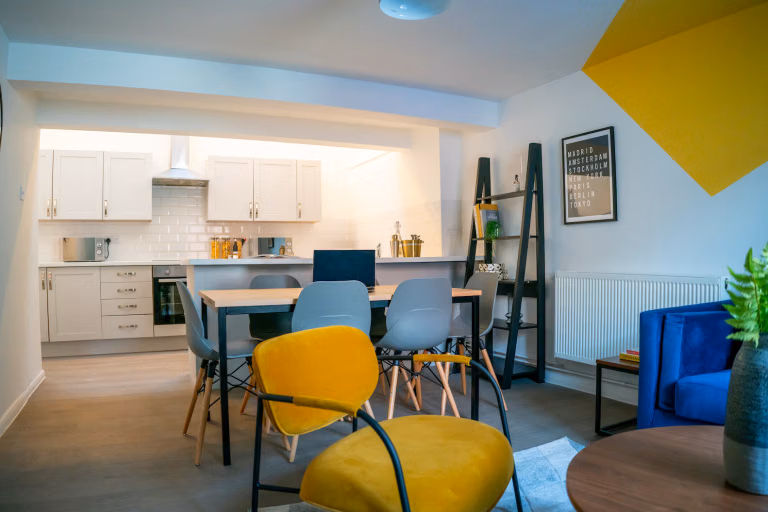 Bedroom 1  - Amenities?w=400&h=260&fit=crop&q=40&auto=format&trim=auto