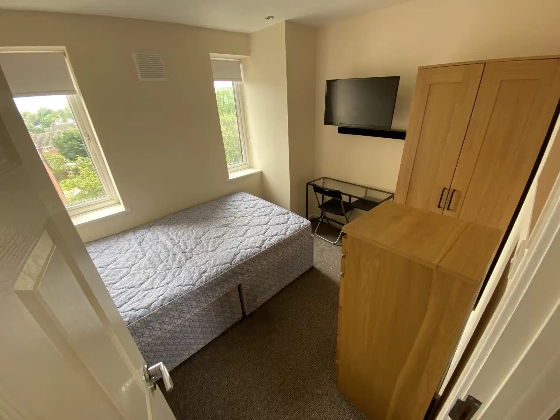 Room in a 3 Bedroom Apartment, 94 Minster Court, Liverpool L7 3QD - Liverpool, England, United Kingdom - Bedroom 2 - Bedroom