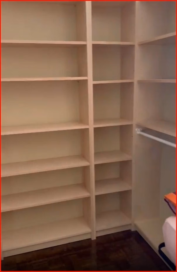 Kitchen?w=400&h=260&fit=crop&q=40&auto=format&trim=auto