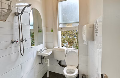 Room in a 12 Bedroom Apartment, 261 Crown St, Surry Hills, NSW Australia 2010 - Sydney, New South Wales, Australia - Bathroom