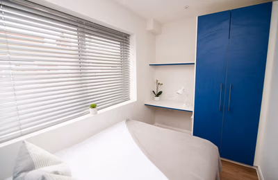 Room in a 5 Bedroom Apartment, 7 Queen Anne Street, Stoke-on-Trent ST4 2EQ - Stoke-on-Trent, England, United Kingdom - Bedroom 1 - Bedroom