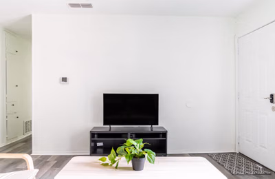 June Homes 78721, Austin - Austin, Texas, United States - Amenities