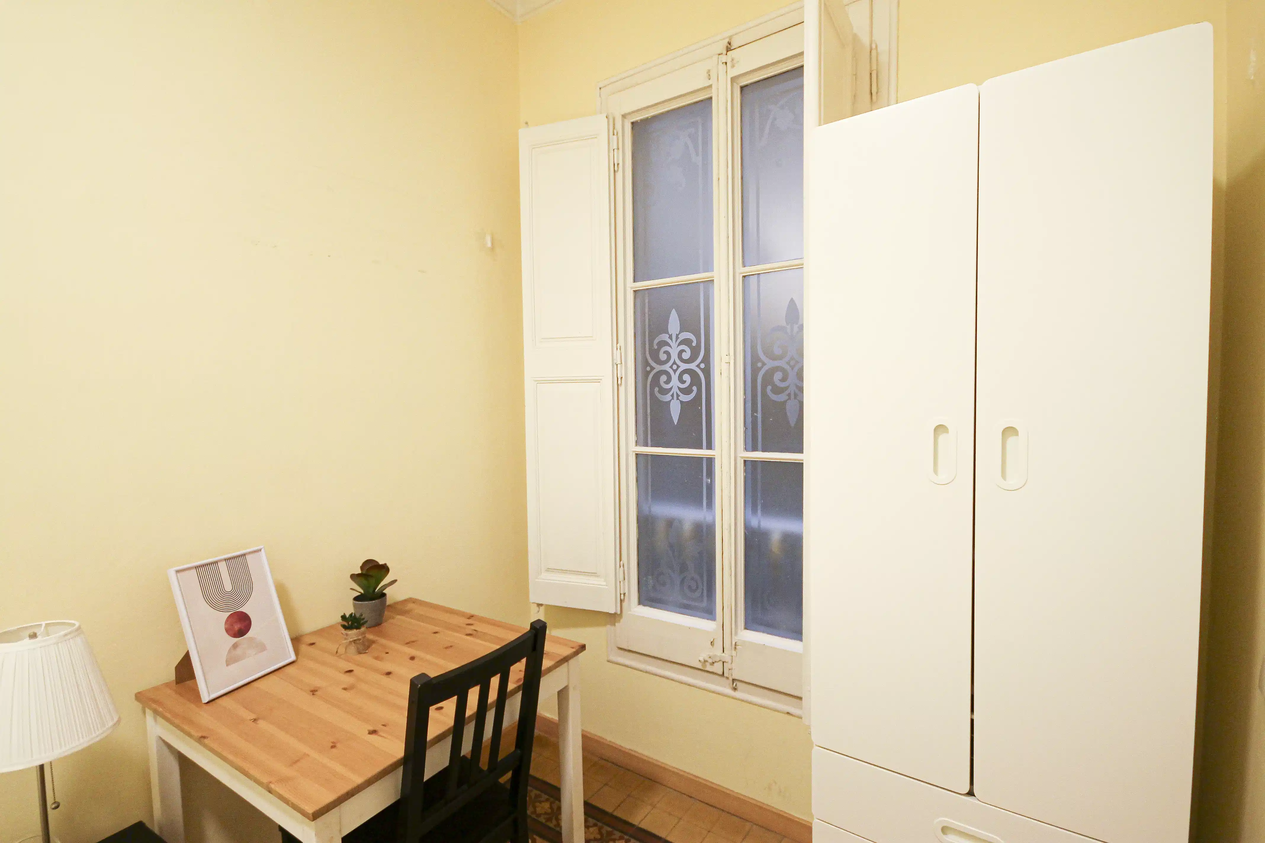 Amenities?w=400&h=260&fit=crop&q=40&auto=format&trim=auto