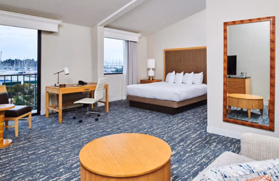 Amenities?w=400&h=260&fit=crop&q=40&auto=format&trim=auto