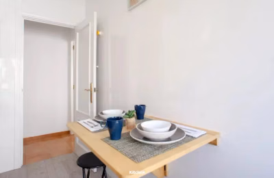 Gran Via De Ferran El Catolic, Valencia - Valencia, Spain - Amenities