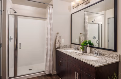 Union Tempe, Tempe - Tempe, Arizona, United States - Bathroom