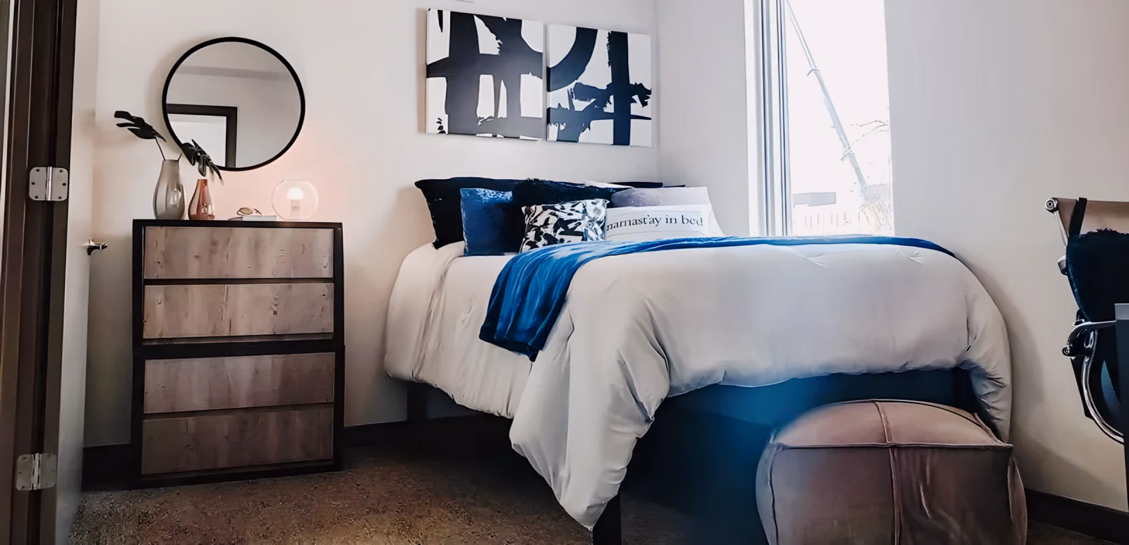 Amenities?w=400&h=260&fit=crop&q=40&auto=format&trim=auto