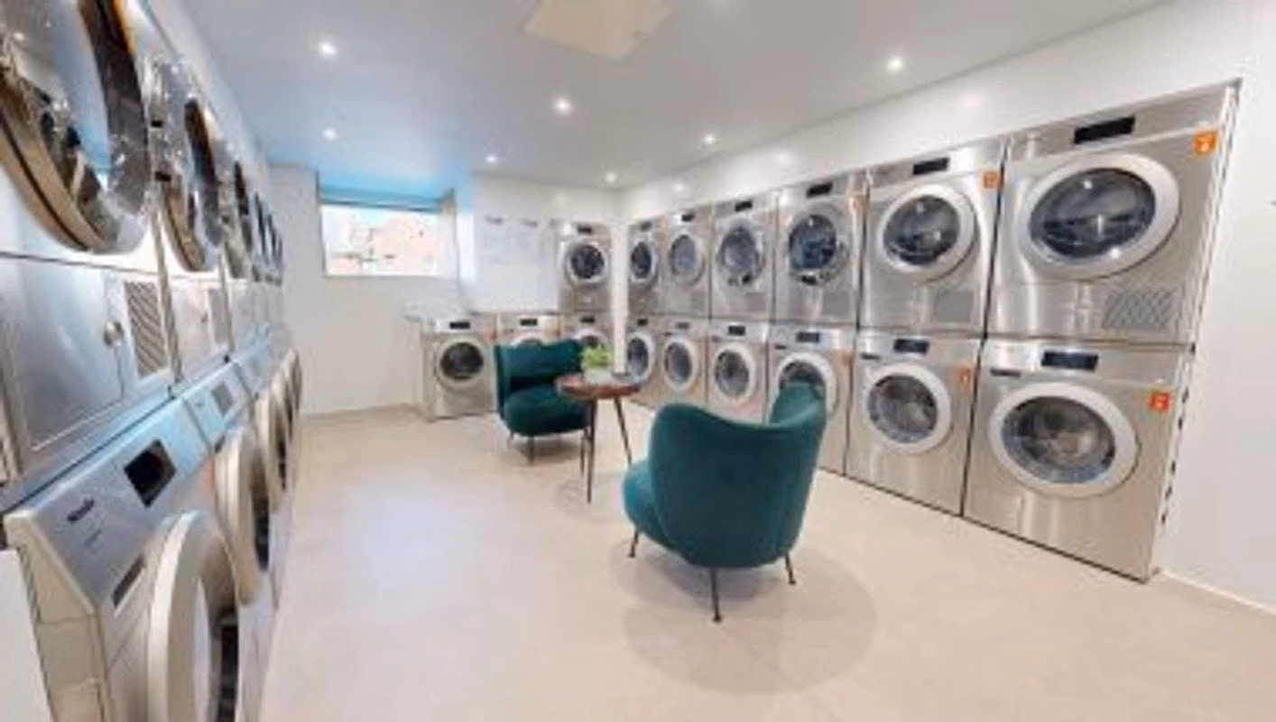 iQ Wilmslow Park, Manchester - Manchester, England, United Kingdom - Amenities