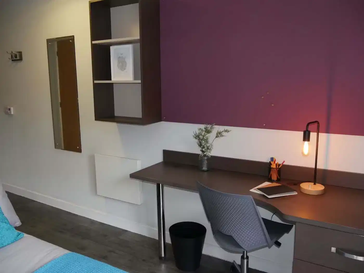 Amenities?w=400&h=260&fit=crop&q=40&auto=format&trim=auto