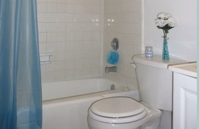Covina Plaza, San Antonio - San Antonio, Texas, United States - Bathroom
