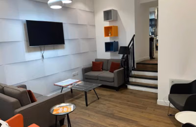 Riverside, Glasgow - Glasgow, Scotland, United Kingdom - Amenities
