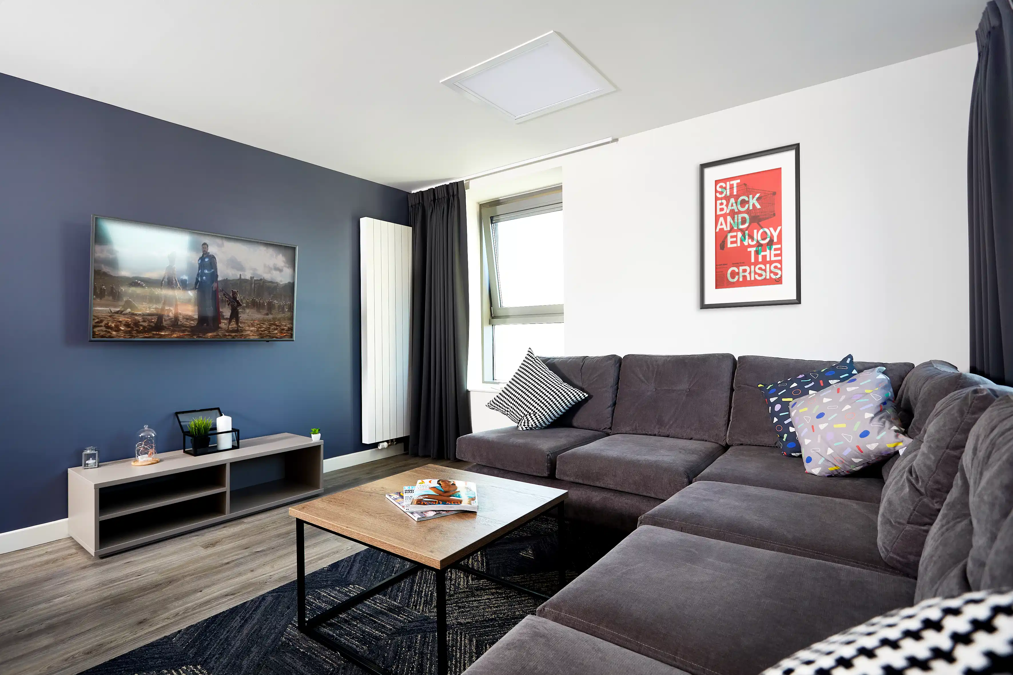 Common Area?w=400&h=260&fit=crop&q=40&auto=format&trim=auto