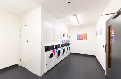 Vincent Place, Southampton - Southampton, England, United Kingdom - Amenities