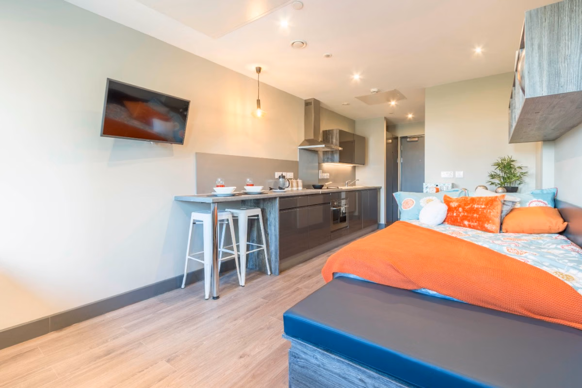LumisCardiff-Showflat-Ensuite-Kitchen2-Mar17-Banner?w=400&h=260&fit=crop&q=40&auto=format&trim=auto