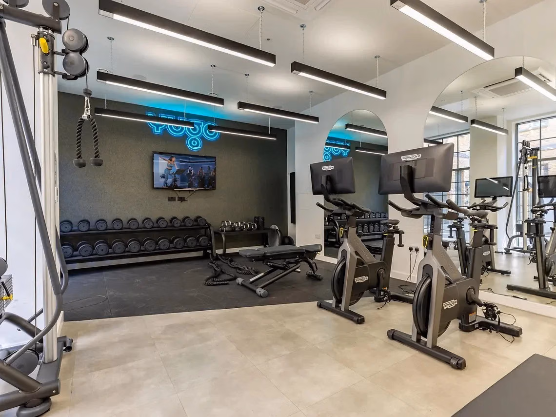 Yugo Depot Point, London - London, England, United Kingdom - Amenities