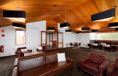 Amenities?w=400&h=260&fit=crop&q=40&auto=format&trim=auto