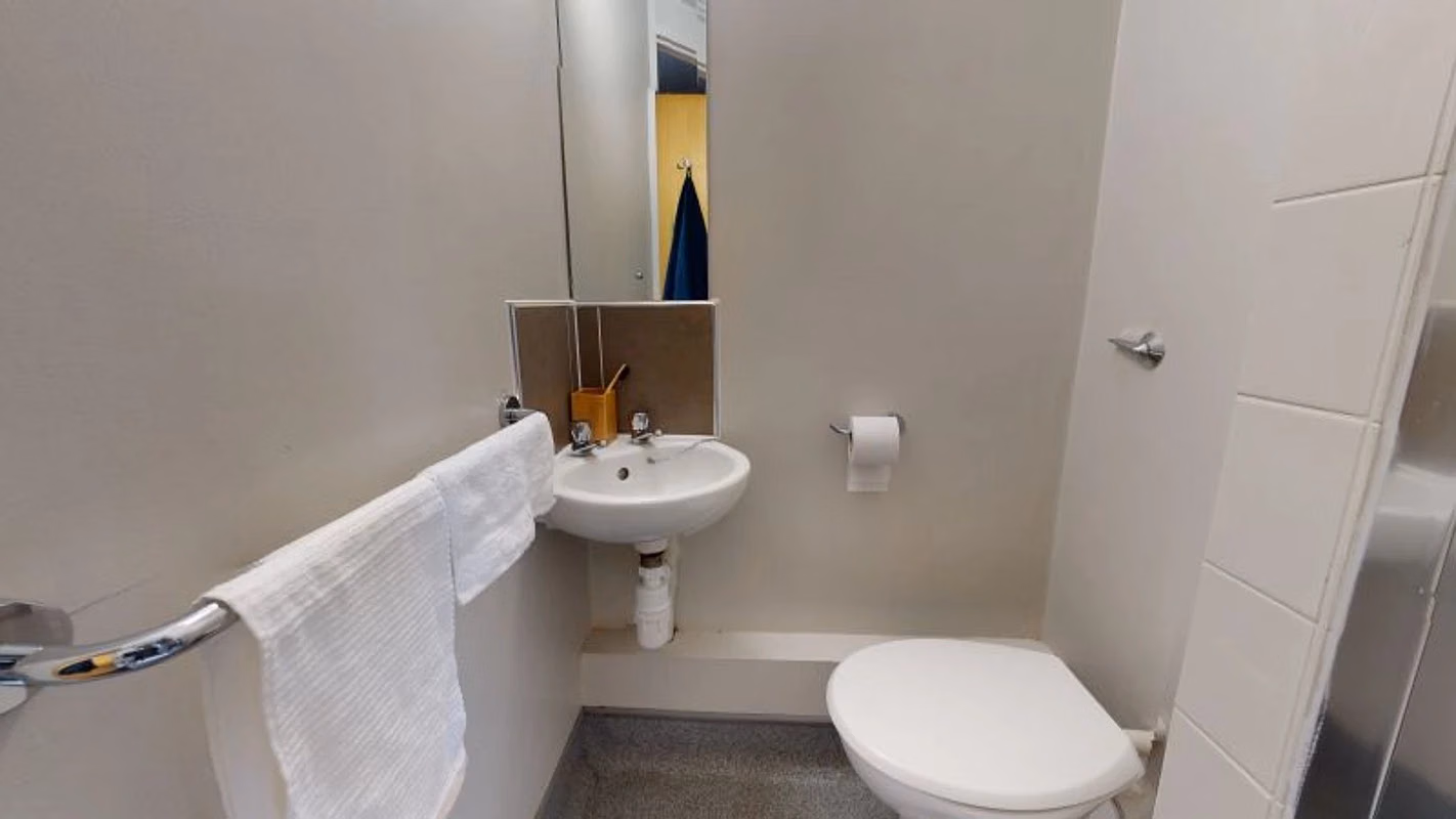 Amenities?w=400&h=260&fit=crop&q=40&auto=format&trim=auto