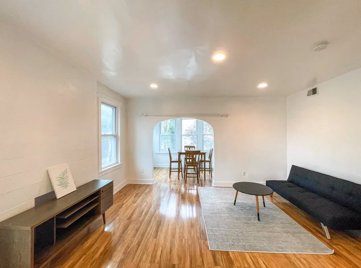 5846-5850 Alderson St, Pittsburgh - Pittsburgh, Pennsylvania, United States - Common Area