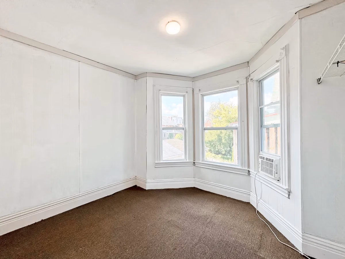 3263 Parkview Ave, Pittsburgh - Pittsburgh, Pennsylvania, United States - Room