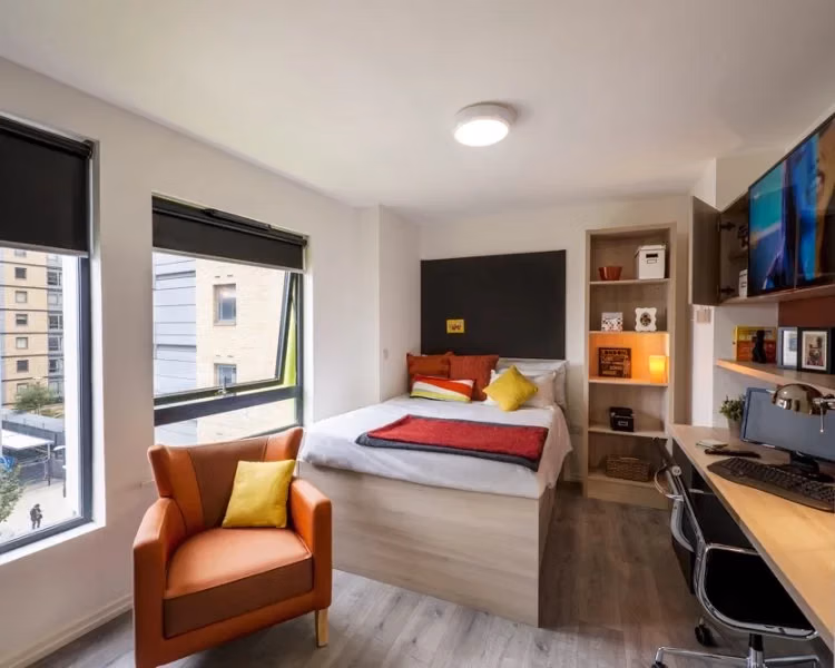 Amenities?w=400&h=260&fit=crop&q=40&auto=format&trim=auto