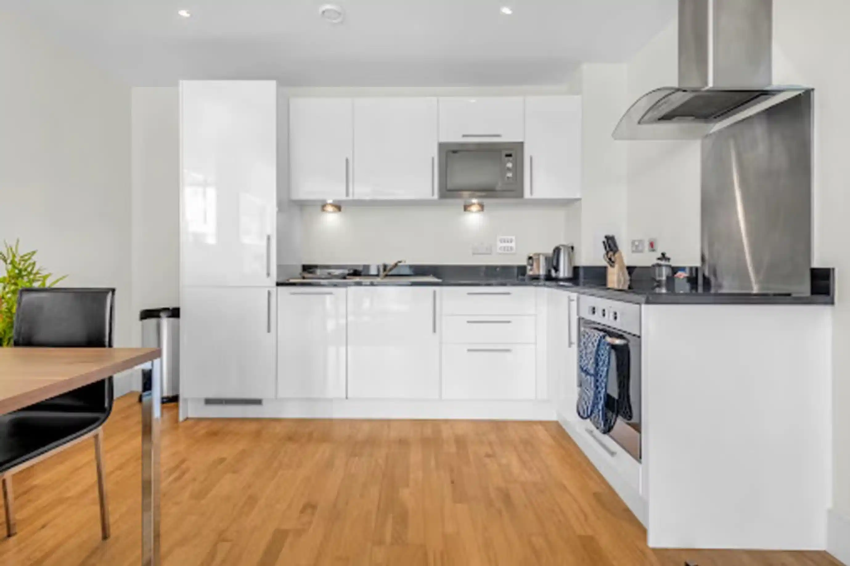 Welcoming 1-bedroom apartment in Canary Wharf near Lanterns Way - undefined - kitchen - Kitchen - 30-12-2024