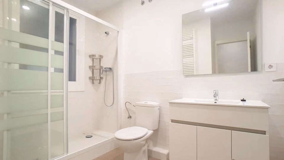 Kitchen?w=400&h=260&fit=crop&q=40&auto=format&trim=auto