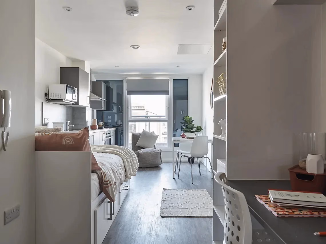 The Bank, Southampton - Southampton, England, United Kingdom - Bedroom