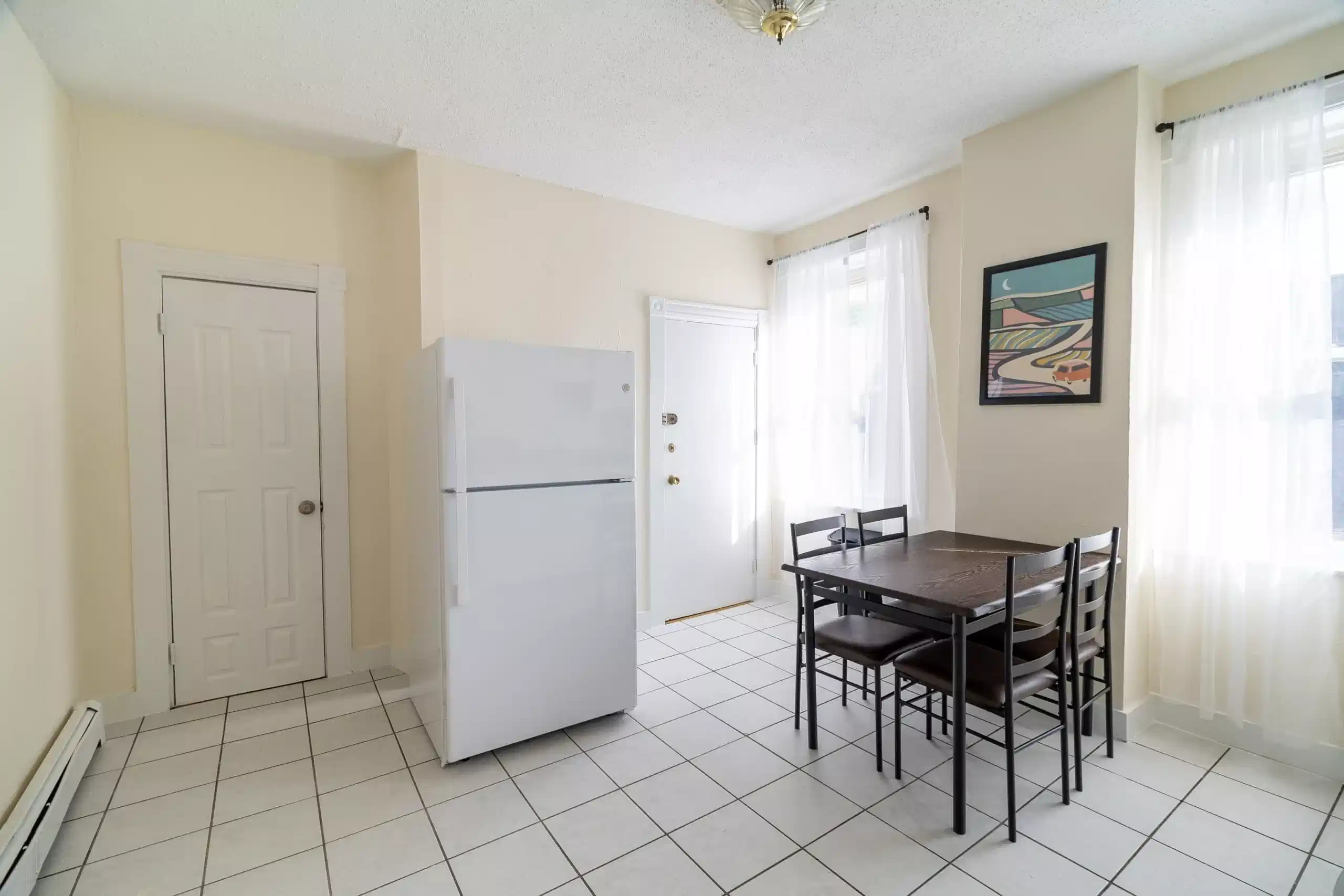 Kitchen?w=400&h=260&fit=crop&q=40&auto=format&trim=auto
