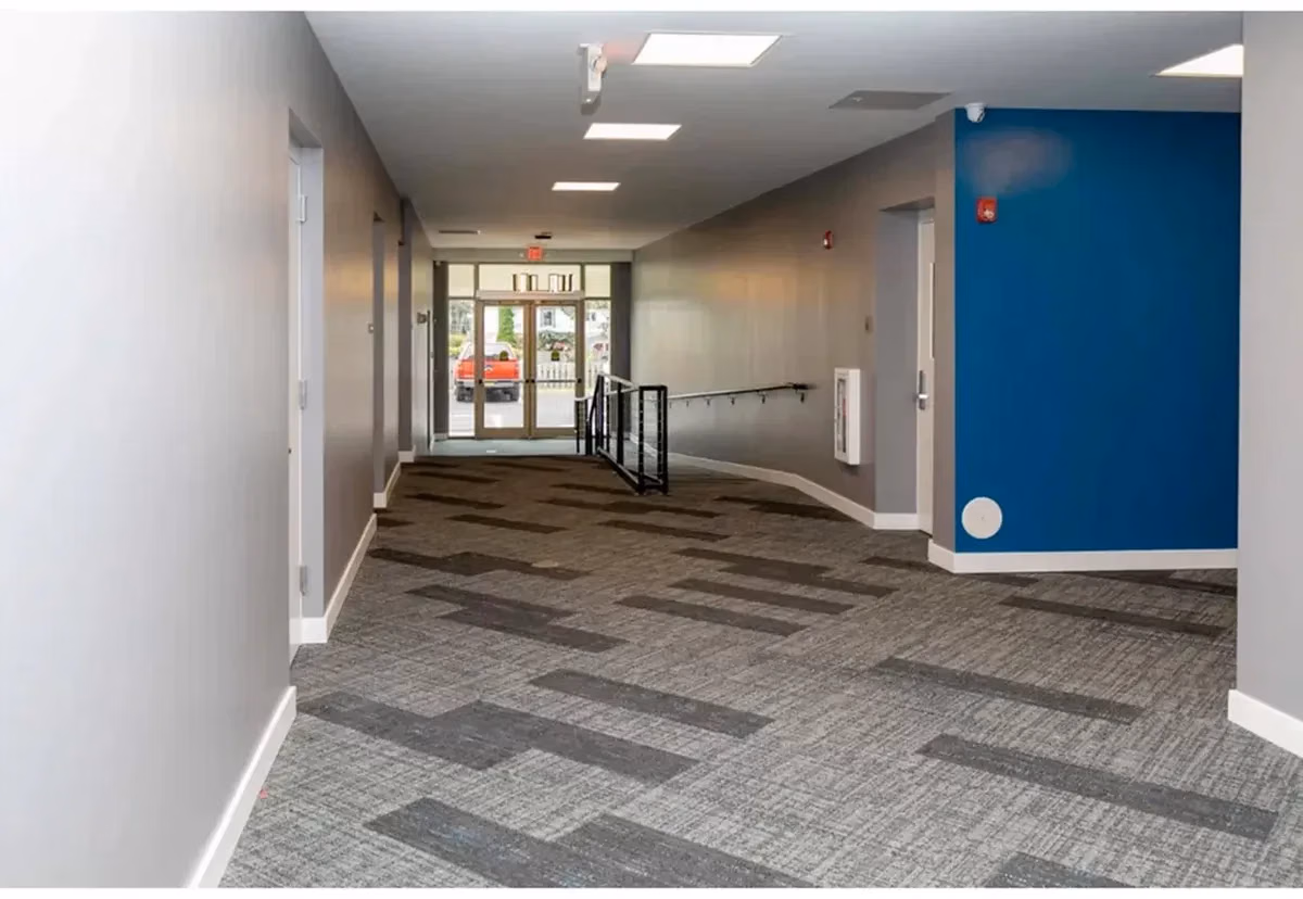 Kitchen?w=400&h=260&fit=crop&q=40&auto=format&trim=auto