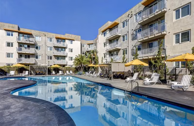 Currie Hall, Los Angeles - Los Angeles, California, United States - Amenities