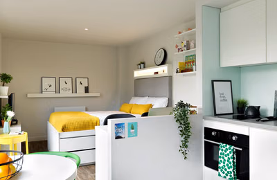 Amenities?w=400&h=260&fit=crop&q=40&auto=format&trim=auto